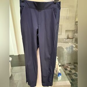 Athleta Navy Brooklyn ankle pant size 6 EUC